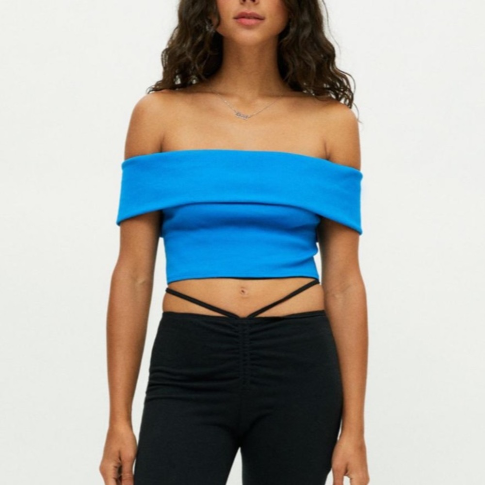 NWT UO Y2K 90s Mikie Off-The-Shoulder Cropped Top